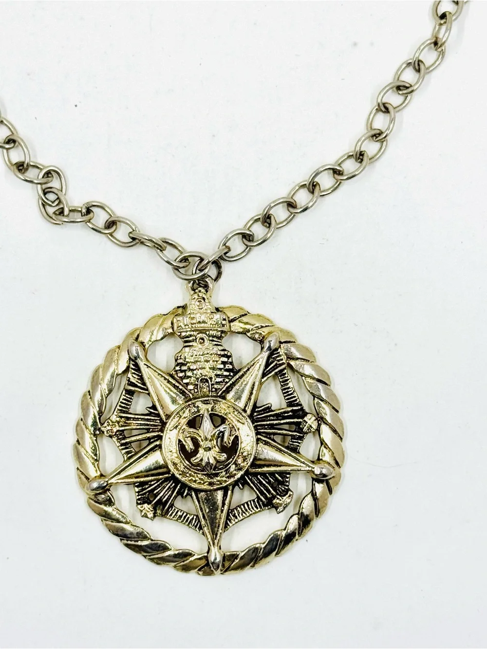 Vintage Gold-Tone Masonic Freemason Star Castle Fleur de Lis Medallion Necklace